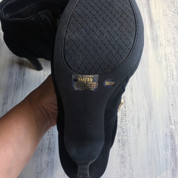 Jessica Simpson suede ankle booties - Picture 5 of 6